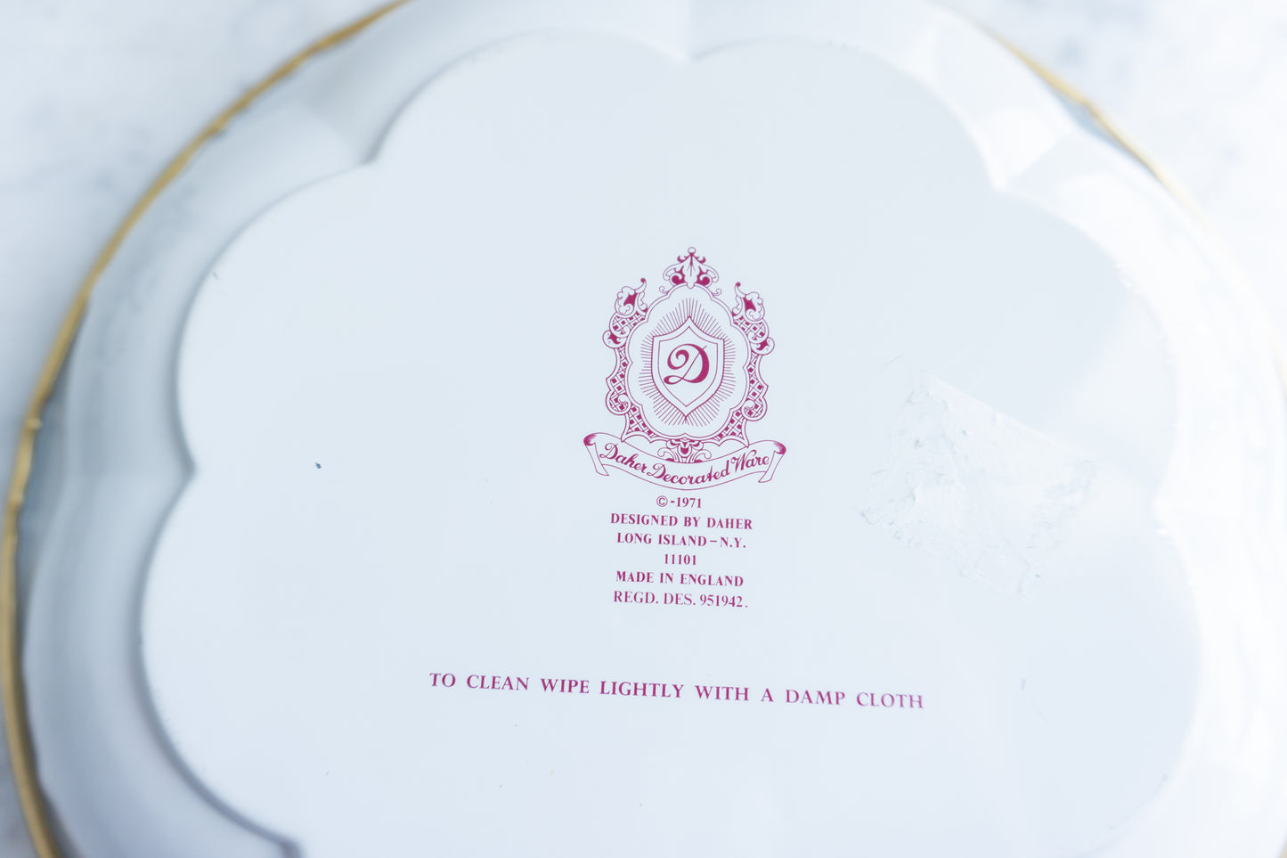 Romantic Cottage Daher Decorative Collector Tin Plate, c. 1971