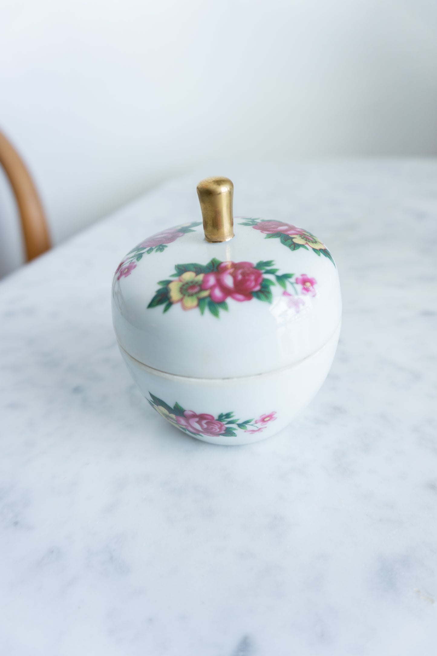 Floral Ceramic Keepsake Boxes & Jade Flower Arrangement
