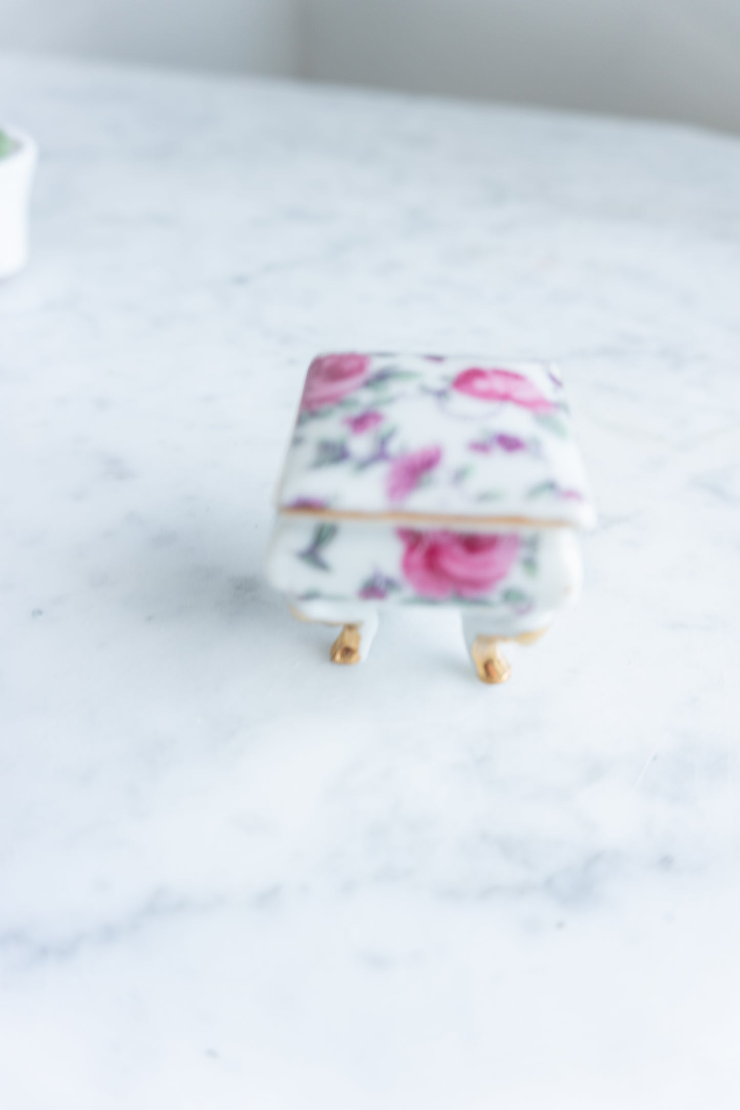 Floral Ceramic Keepsake Boxes & Jade Flower Arrangement