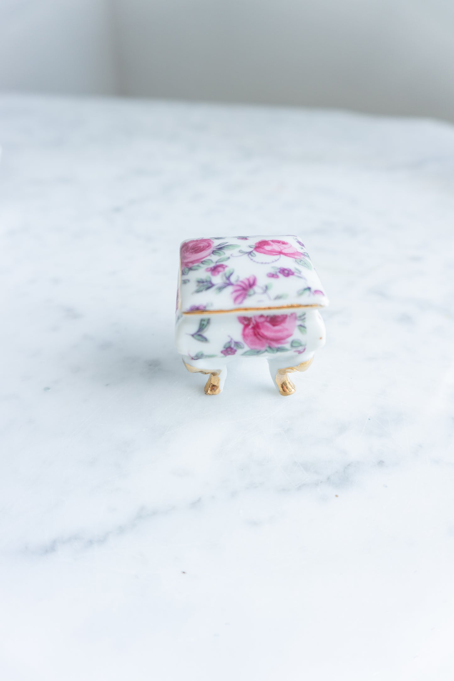 Floral Ceramic Keepsake Boxes & Jade Flower Arrangement