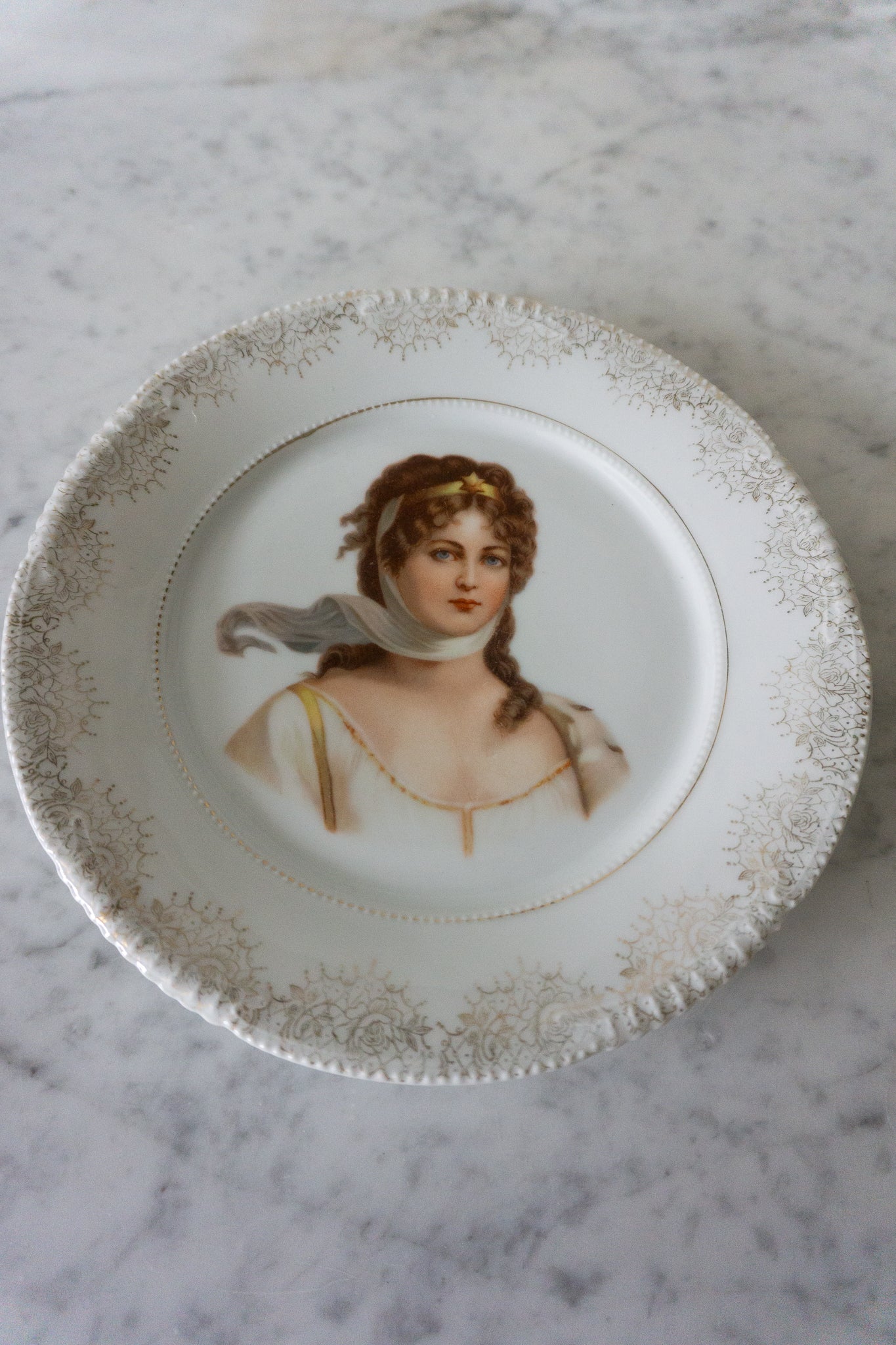 Queen Louise Mignon Bavaria Plate