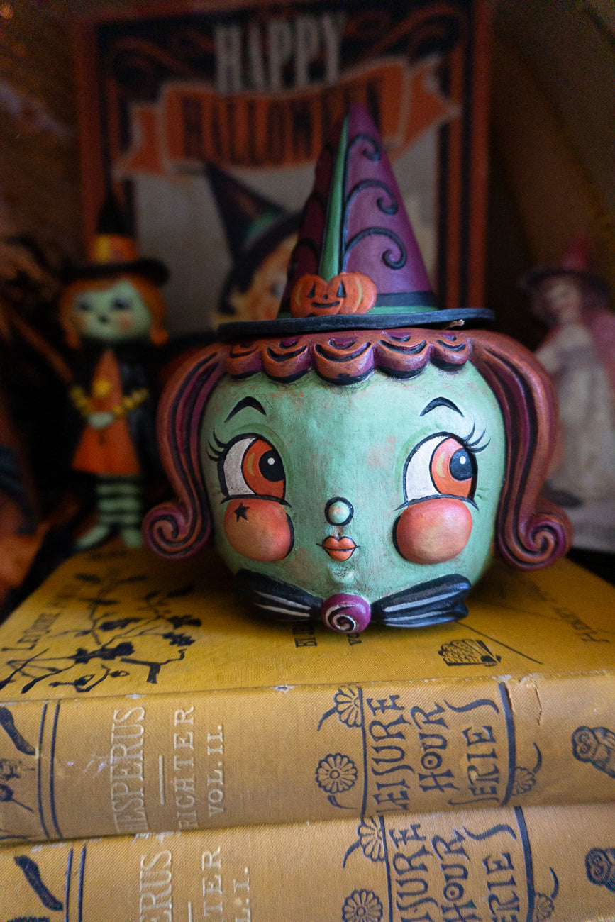 Hagatha Hollow Head Container