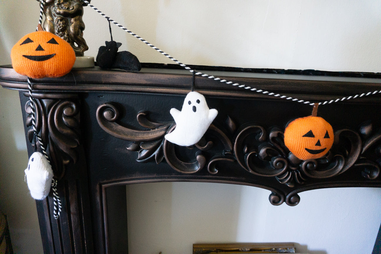 Halloween Vintage-Style Garland