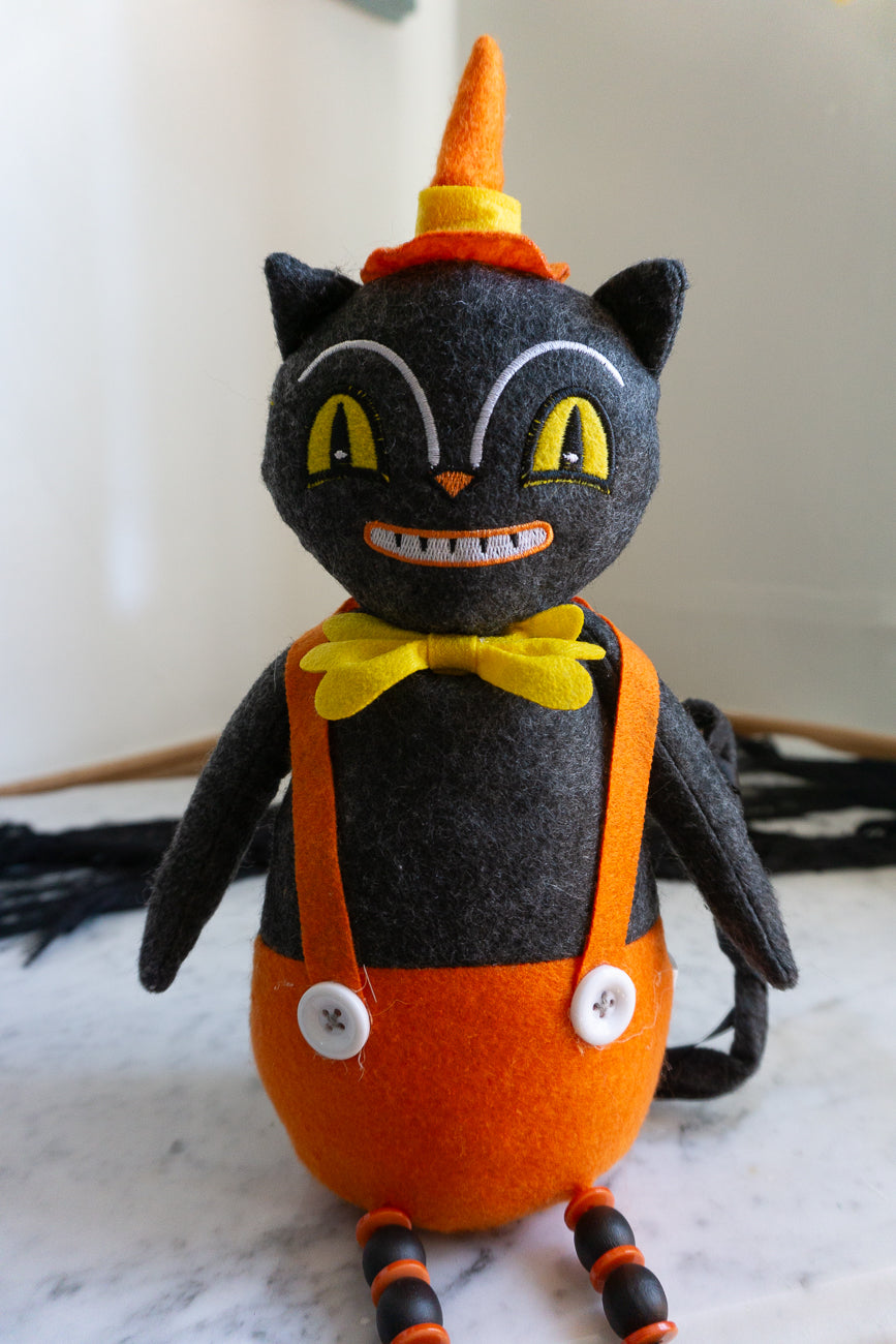 Johanna Parker Cat & Ghost Shelf Sitters (Set of 2)