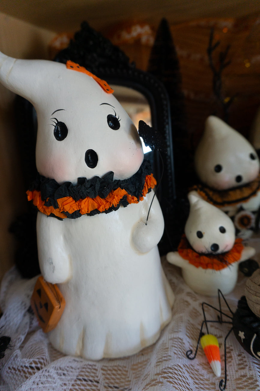 Mama Boo Ghost