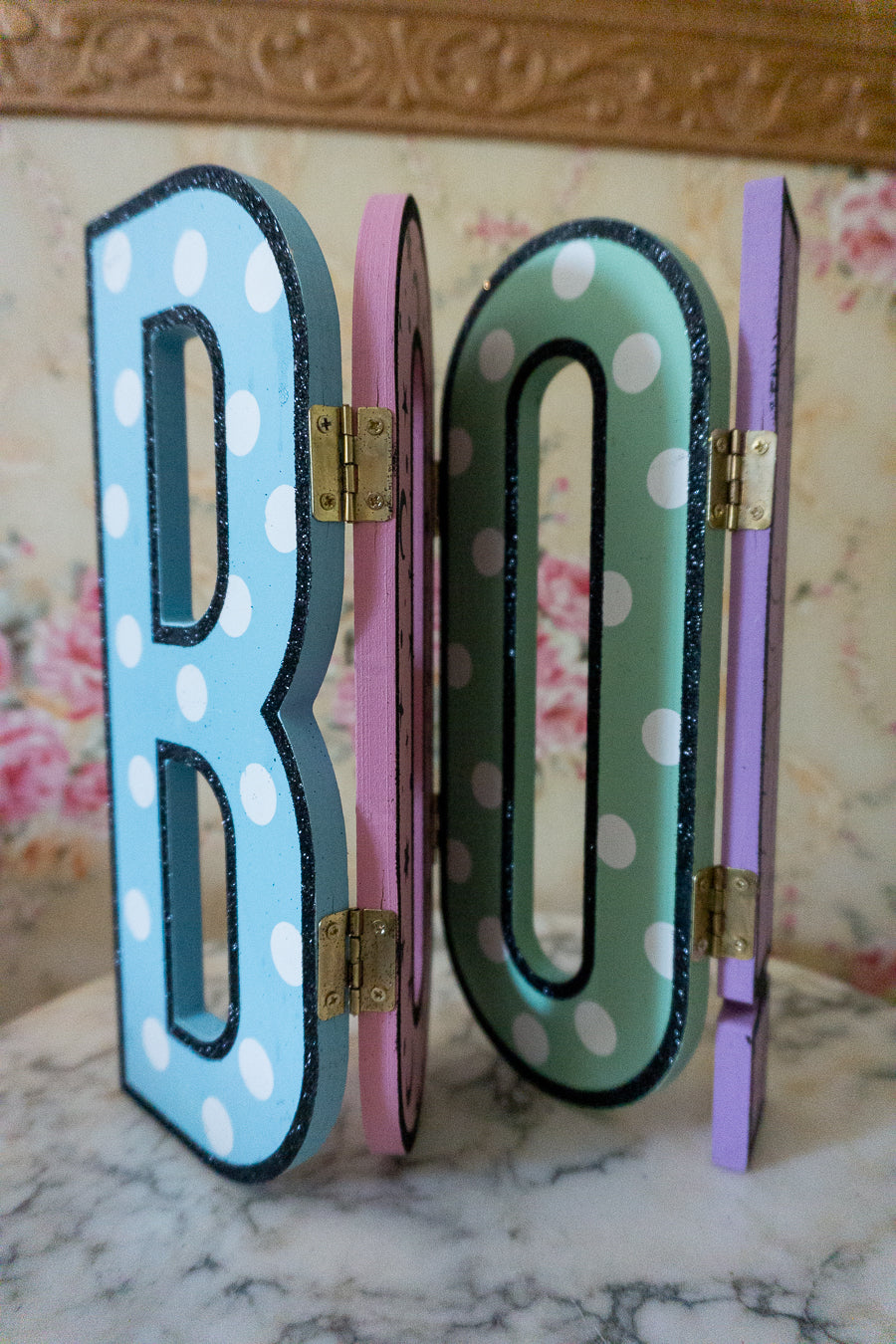 Foldable Boo Pastel Sign