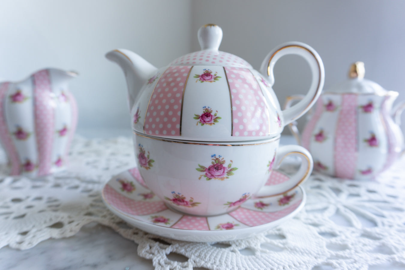 Grace Teaware Shabby Chic Rose Floral Porcelain Tea Set – 4-Piece Stackable Set
