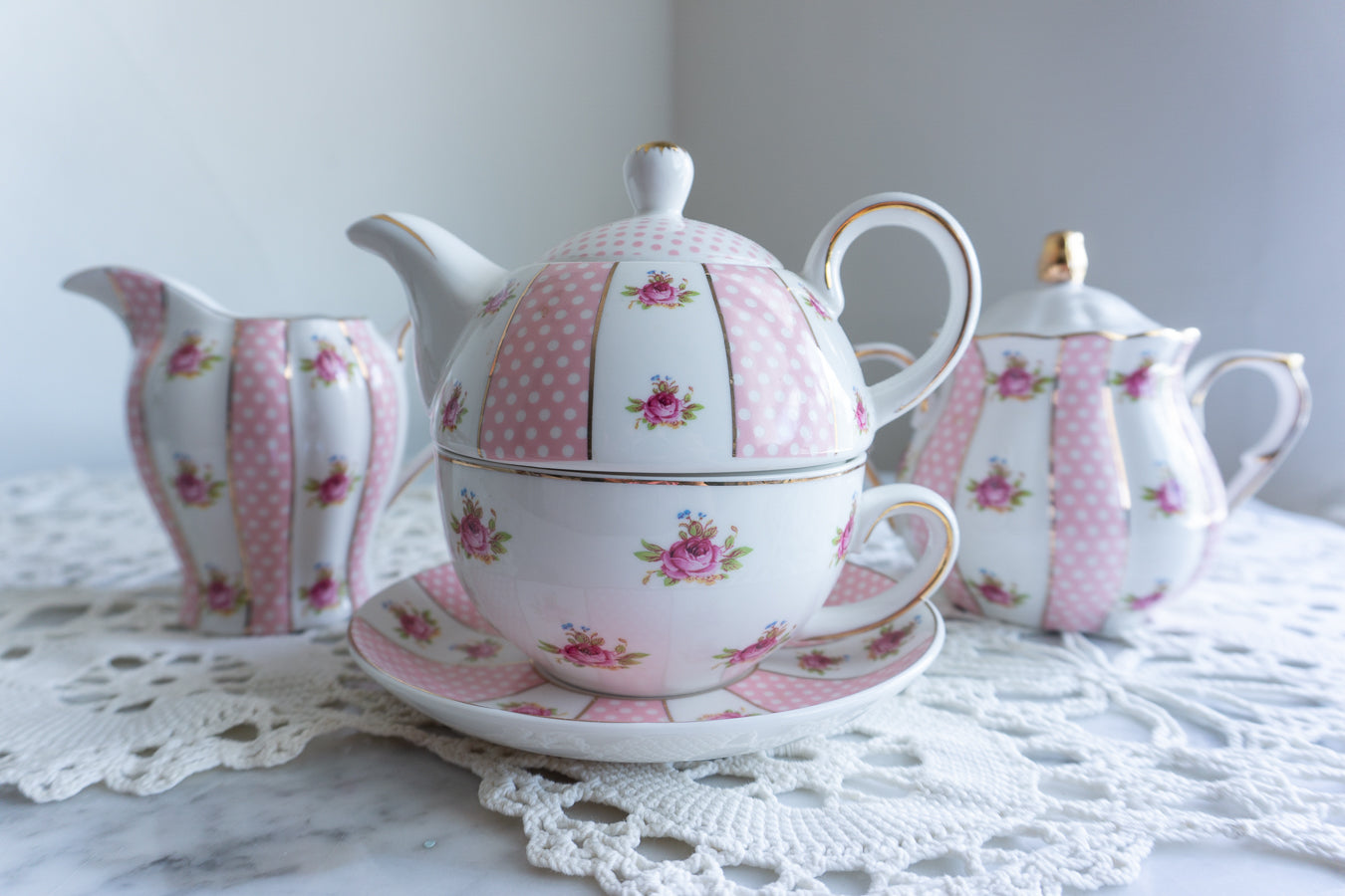 Grace Teaware Shabby Chic Rose Floral Porcelain Tea Set – 4-Piece Stackable Set