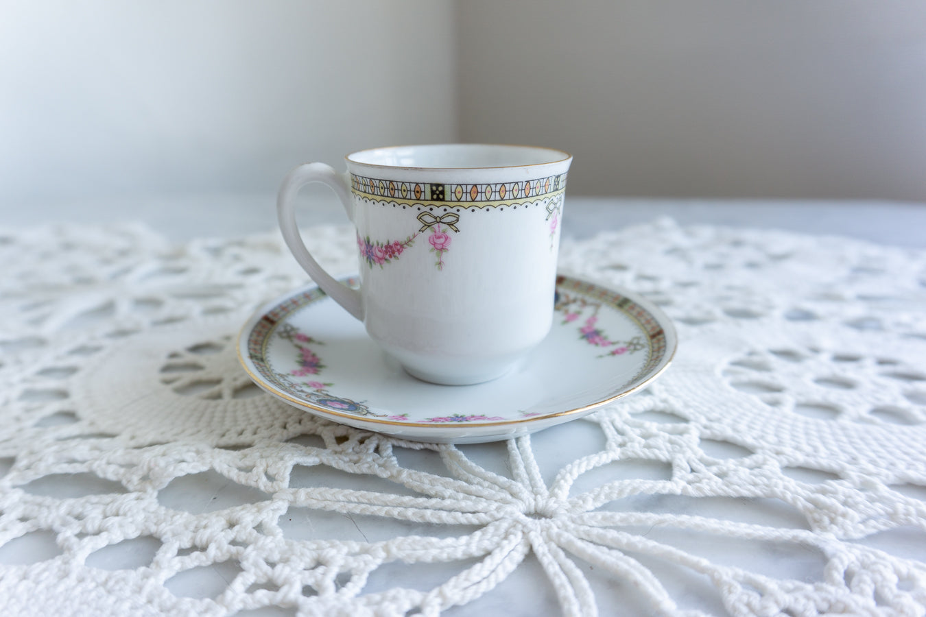 Esmag Bavaria Pink Rose Demitasse Cup & Saucer Set – Ornate Gold Trim Porcelain Teacup