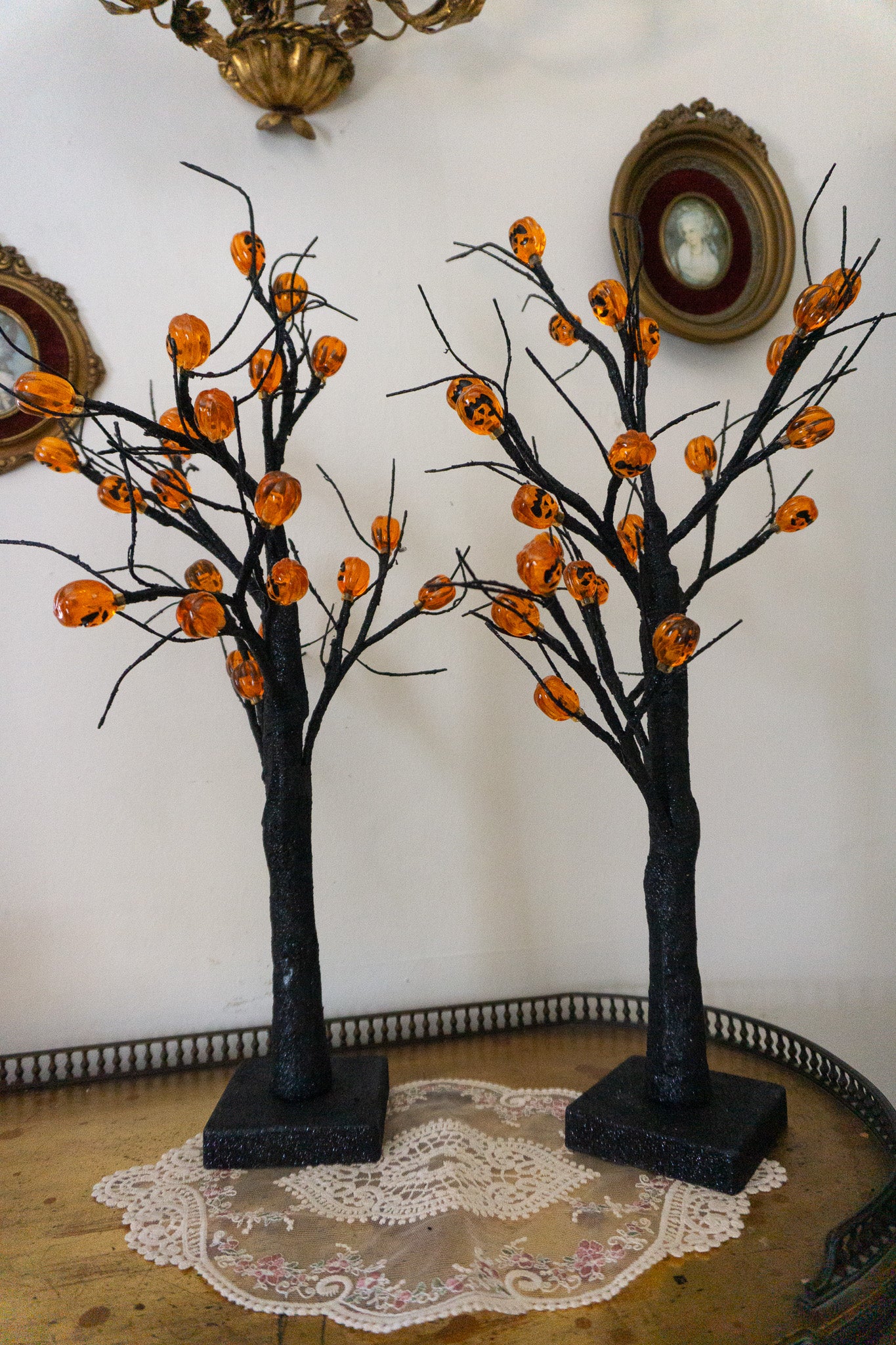 Vintage Style Pumpkin Halloween Decor Tree