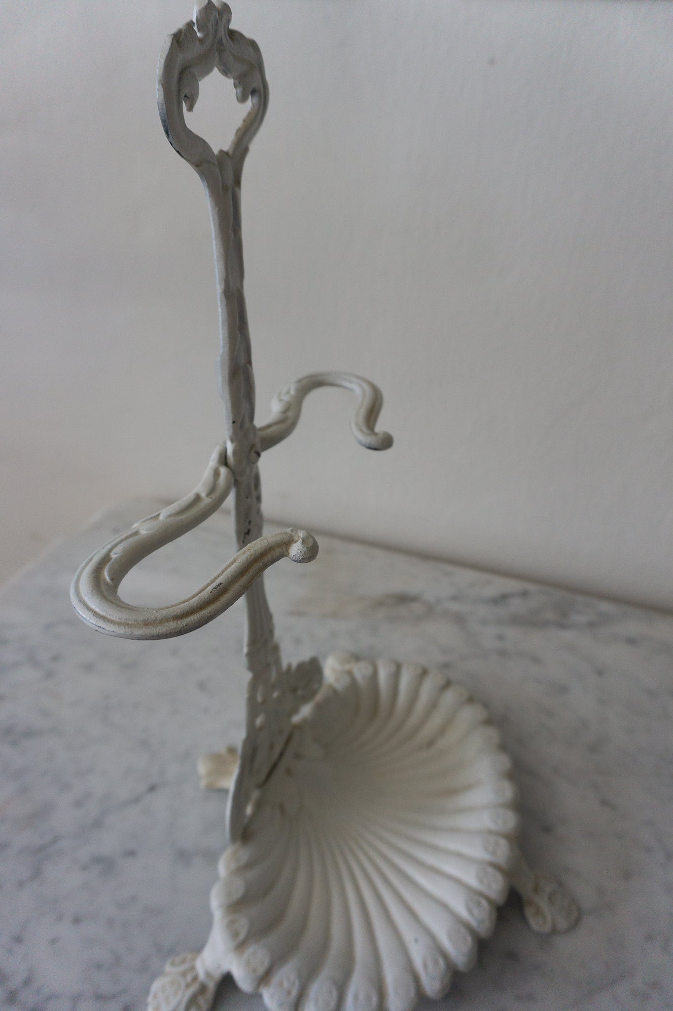 Vintage Royal cast iron metal white soap dish towel holder