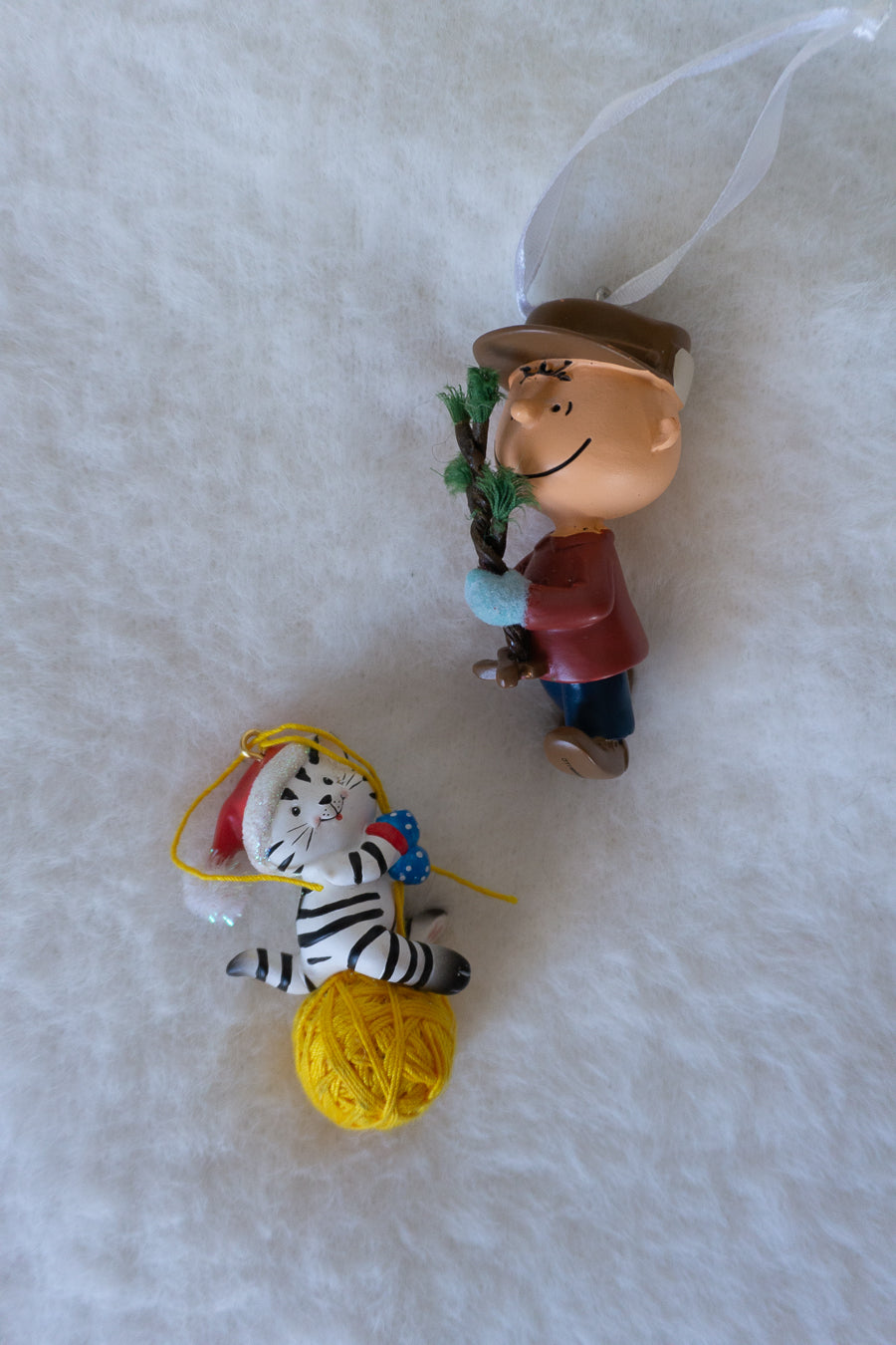 Vintage Charlie Brown & Kitty Ornament Set
